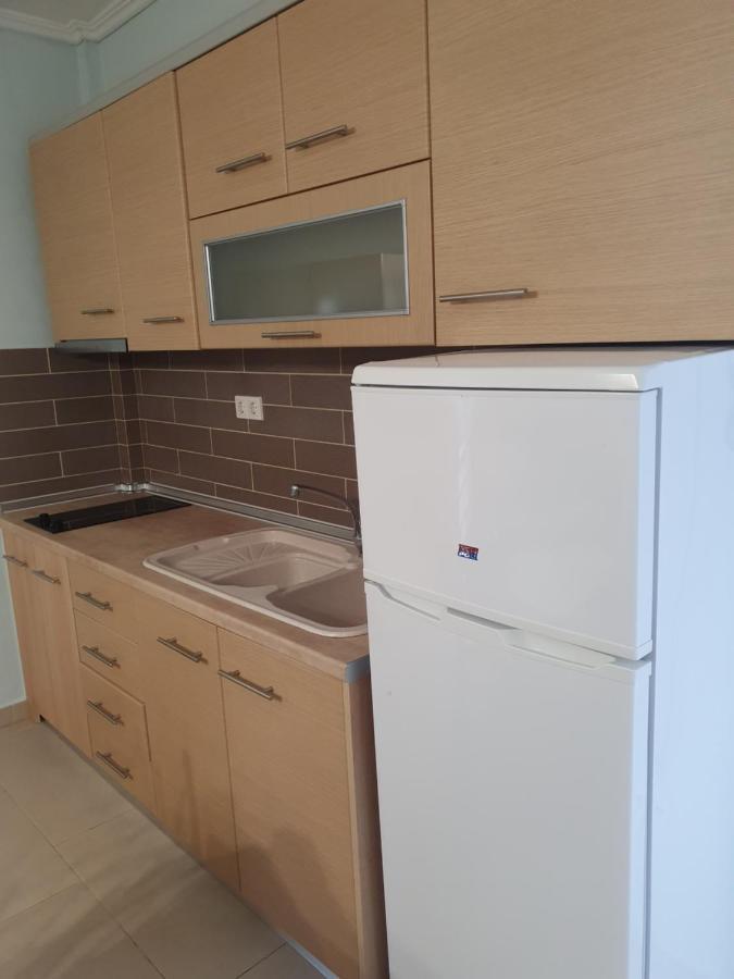 Golden Suites Ofrinion Ngoại thất bức ảnh