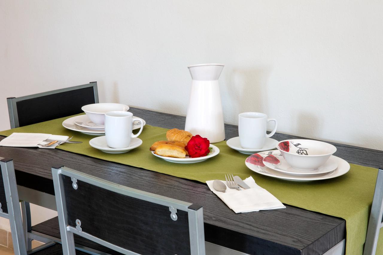Golden Suites Ofrinion Ngoại thất bức ảnh
