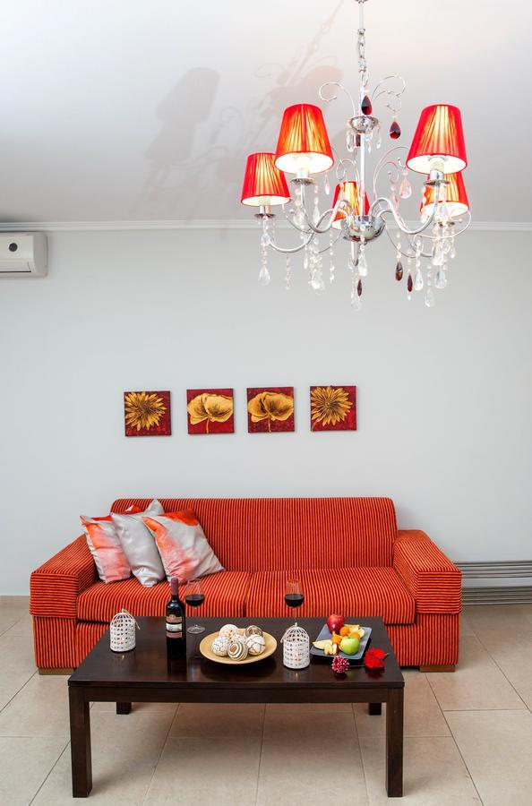 Golden Suites Ofrinion Ngoại thất bức ảnh