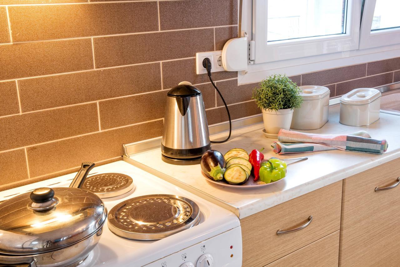 Golden Suites Ofrinion Ngoại thất bức ảnh