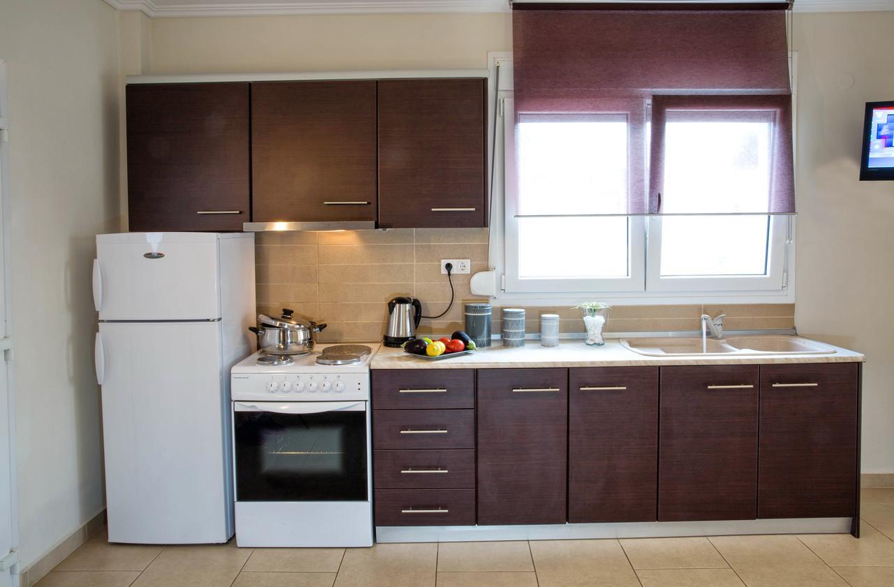 Golden Suites Ofrinion Ngoại thất bức ảnh