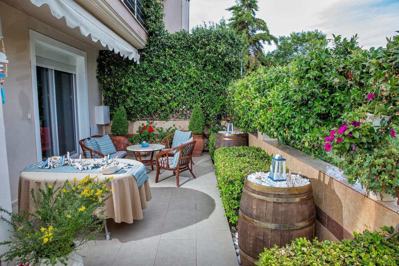 Golden Suites Ofrinion Ngoại thất bức ảnh